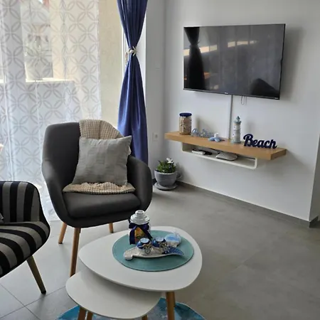 アパート Blue One プーラ