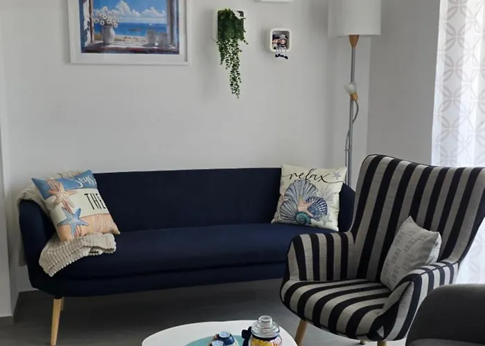 Blue One Apartment *